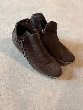 Women's Dark Brown Suede Ankle Zip Shoes